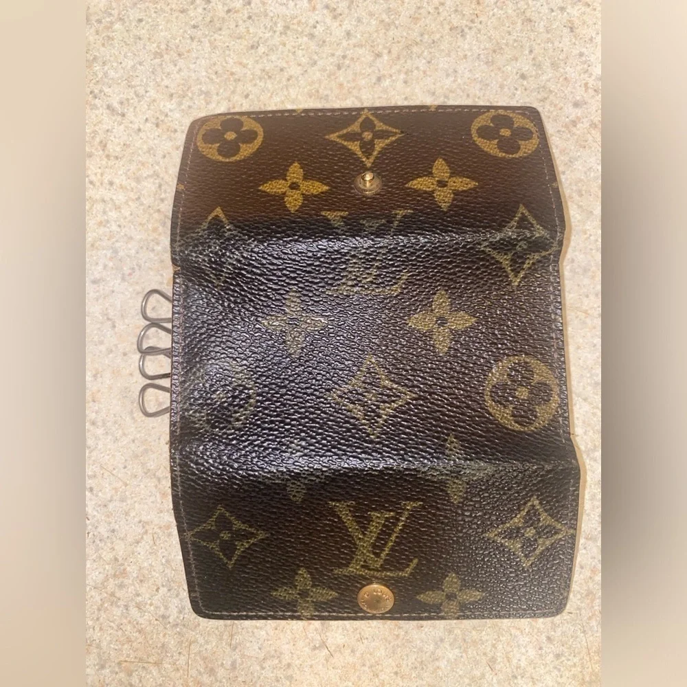 LOUIS VUITTON Vintage Unisex Canvas Monogram Key Holder